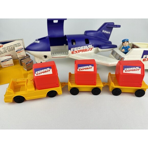 Vintage‎ 1984 PlaySkool Air Cargo Playset #295 Federal Express FedEx Plane Van - Picture 2 of 15